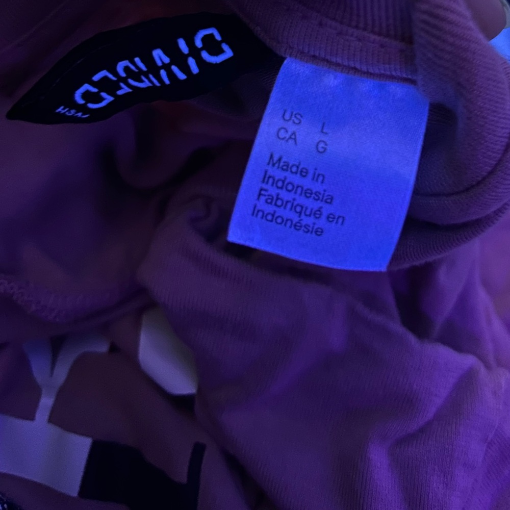Pink H&M Rome Shirt. - Picture 2 of 2
